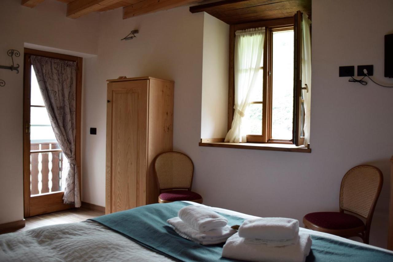 La Tana Del Tasso Rooms&Breakfast Camerata Cornello Exterior foto