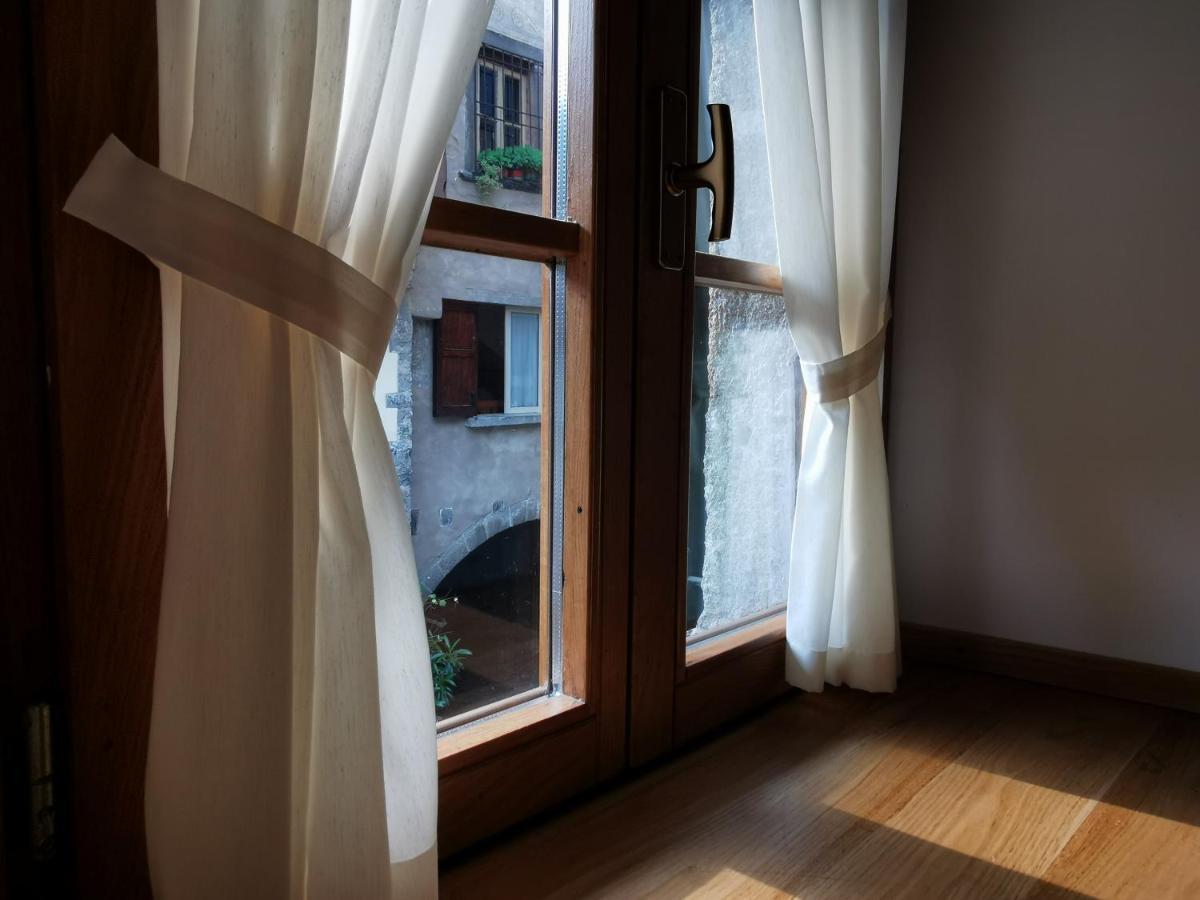 La Tana Del Tasso Rooms&Breakfast Camerata Cornello Exterior foto